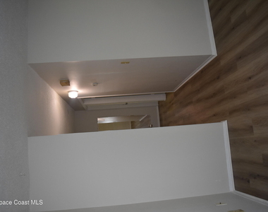 987 Burn Drive Ne - Photo Thumbnail 8