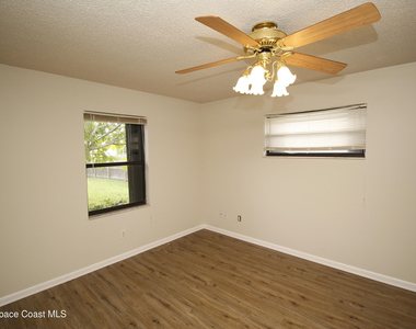 1010 Venetian Drive - Photo Thumbnail 1