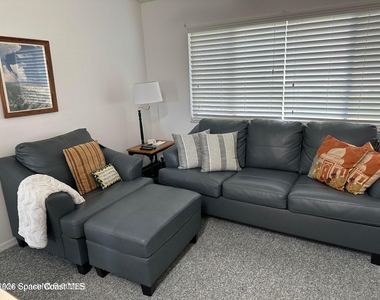 706 Beach Park Lane - Photo Thumbnail 1