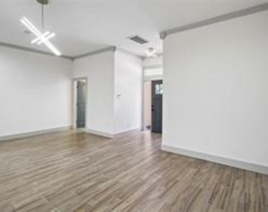 3010 Winding Way - Photo Thumbnail 4