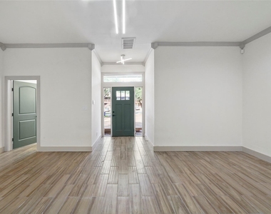 3010 Winding Way - Photo Thumbnail 2