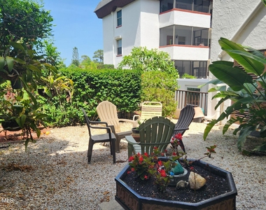 725 Port Malabar Boulevard Ne - Photo Thumbnail 2