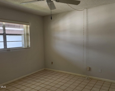 725 Port Malabar Boulevard Ne - Photo Thumbnail 6