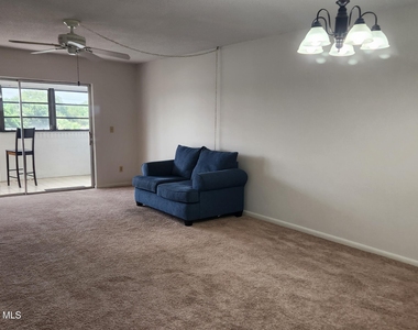 725 Port Malabar Boulevard Ne - Photo Thumbnail 3