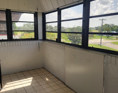 725 Port Malabar Boulevard Ne - Photo Thumbnail 13