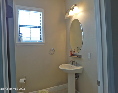 2242 Rodina Drive - Photo Thumbnail 14