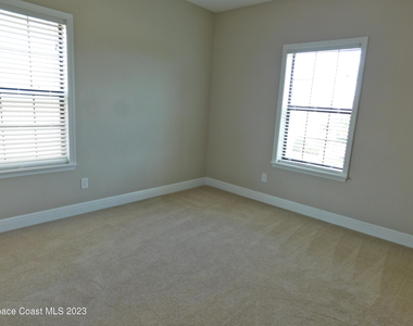 2242 Rodina Drive - Photo Thumbnail 11