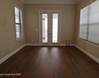 2242 Rodina Drive - Photo Thumbnail 17