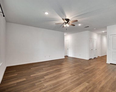 315 Appaloosa Drive - Photo Thumbnail 9