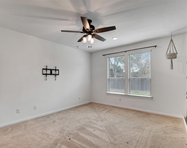 315 Appaloosa Drive - Photo Thumbnail 20