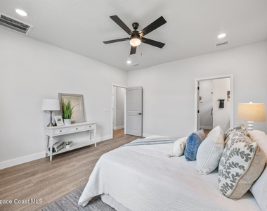 731 Banyan Street Sw - Photo Thumbnail 23