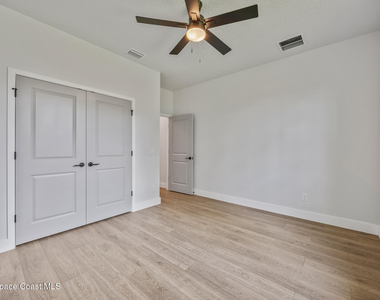 731 Banyan Street Sw - Photo Thumbnail 6