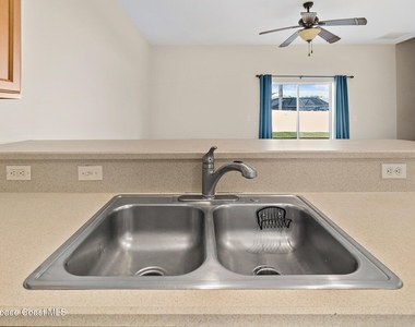 2635 Revolution Street - Photo Thumbnail 7