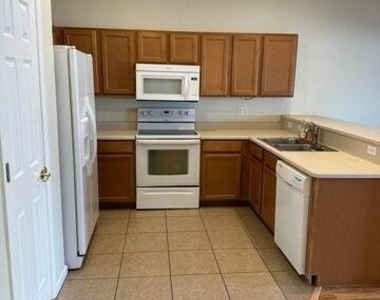 2635 Revolution Street - Photo Thumbnail 5