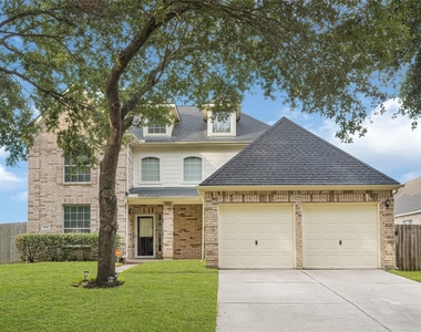 7314 Wooded Lake Lane - Photo Thumbnail 1