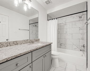 7314 Wooded Lake Lane - Photo Thumbnail 32