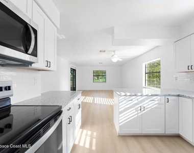 840 Angela Avenue - Photo Thumbnail 6