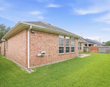2716 Alessandria Lane - Photo Thumbnail 13