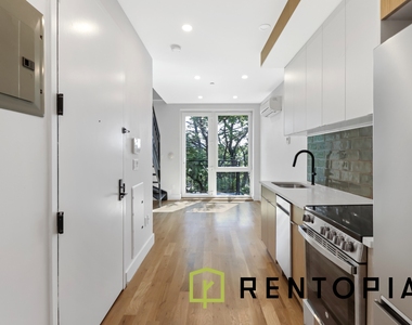 438 Union Avenue - Photo Thumbnail 2