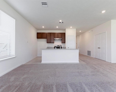 25418 Saguaro Ridge Drive - Photo Thumbnail 6
