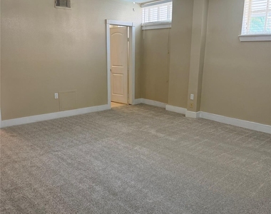 621 21st Street - Photo Thumbnail 8