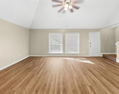 13030 Maile Park Drive - Photo Thumbnail 5