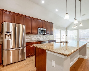 23728 Tatum Bend Lane - Photo Thumbnail 5