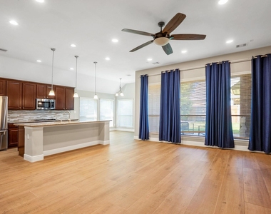 23728 Tatum Bend Lane - Photo Thumbnail 8