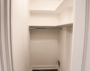 East 38 Street - Photo Thumbnail 2