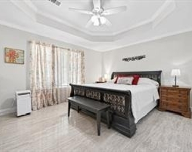 3319 Hemingway Drive - Photo Thumbnail 13