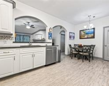3319 Hemingway Drive - Photo Thumbnail 9