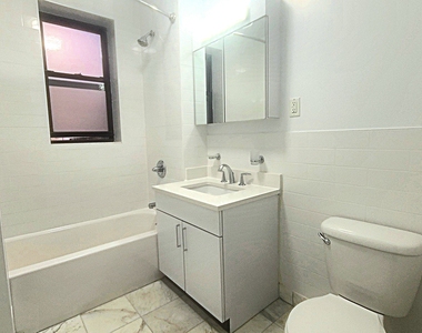 West 55 Street - Photo Thumbnail 3