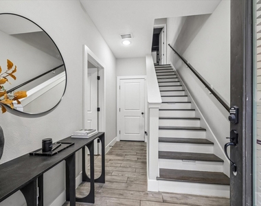 314 Palmer Street - Photo Thumbnail 9