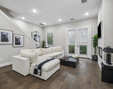314 Palmer Street - Photo Thumbnail 1