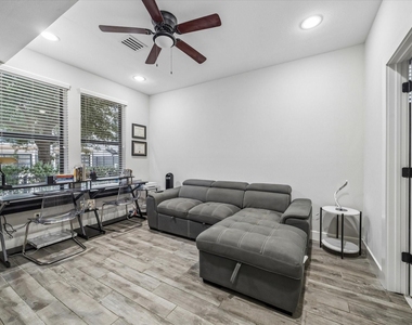 314 Palmer Street - Photo Thumbnail 7