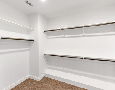 2416 Emancipation Ave - Photo Thumbnail 16