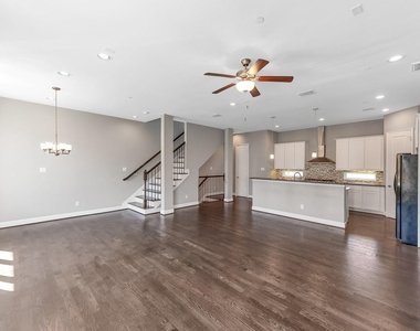 2416 Emancipation Ave - Photo Thumbnail 21