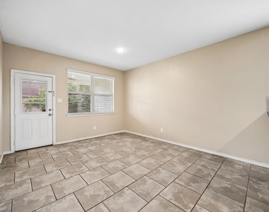 8914 Eldorado Glen Drive - Photo Thumbnail 9