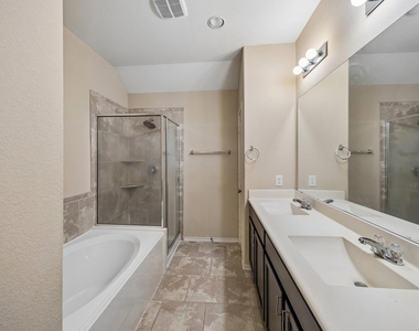 8914 Eldorado Glen Drive - Photo Thumbnail 23