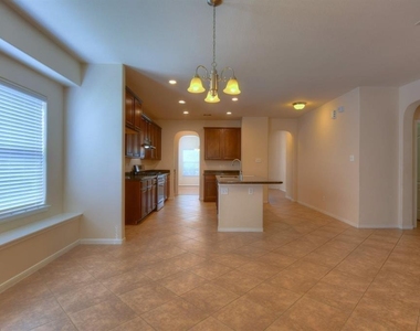 4711 Bellows View Drive - Photo Thumbnail 7