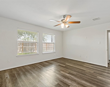 3419 Cypress Village Drive - Photo Thumbnail 17