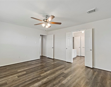3419 Cypress Village Drive - Photo Thumbnail 16