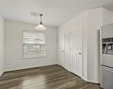 3419 Cypress Village Drive - Photo Thumbnail 14