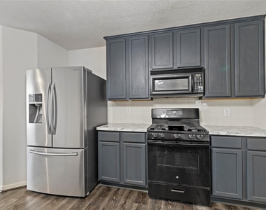 3419 Cypress Village Drive - Photo Thumbnail 8