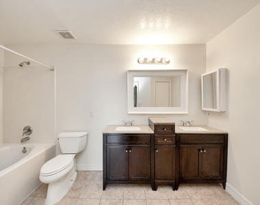 6723 Stonecross Creek Lane - Photo Thumbnail 20