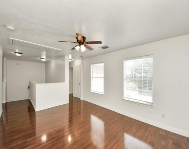 6723 Stonecross Creek Lane - Photo Thumbnail 28