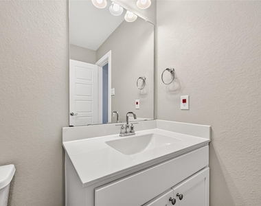 10546 Preserve Way - Photo Thumbnail 19