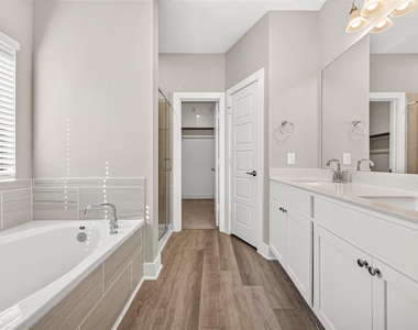 10546 Preserve Way - Photo Thumbnail 27