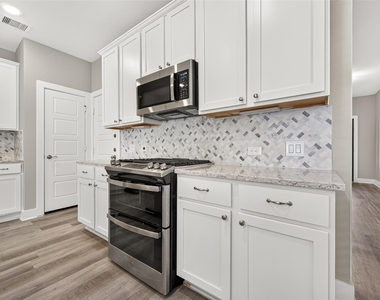 10546 Preserve Way - Photo Thumbnail 10