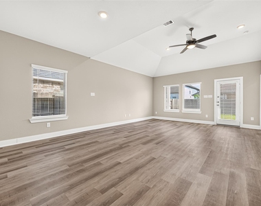10546 Preserve Way - Photo Thumbnail 6